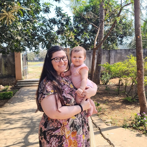 Meet your Posher, Amanda - Picture 4 of 4